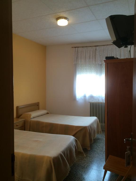 Hostal Terraferma Algerri Zewnętrze zdjęcie