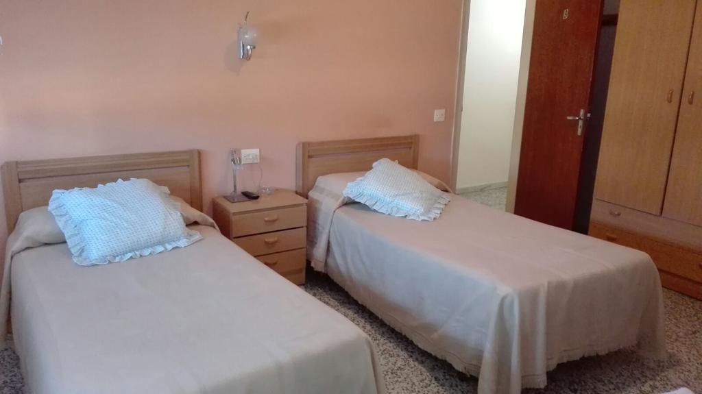 Hostal Terraferma Algerri Zewnętrze zdjęcie